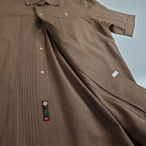 L QUIKSILVER DARK BROWN EMBROIDERED SHORT SLEEVE MEN'S DRESS SHIRT Large - Picture 6 of 16